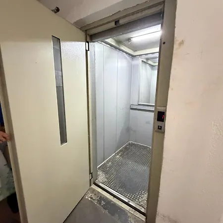 Elite Center Apartment *