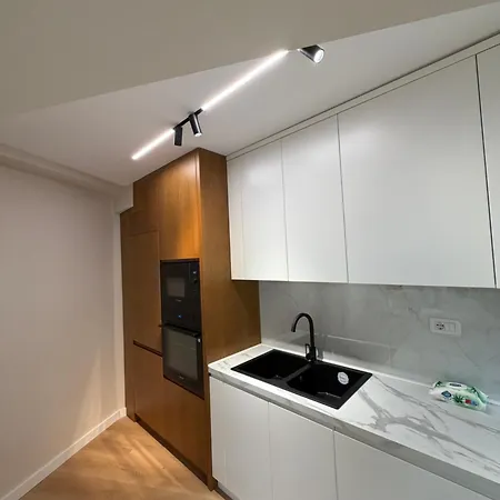 Elite Center Apartment Tirana